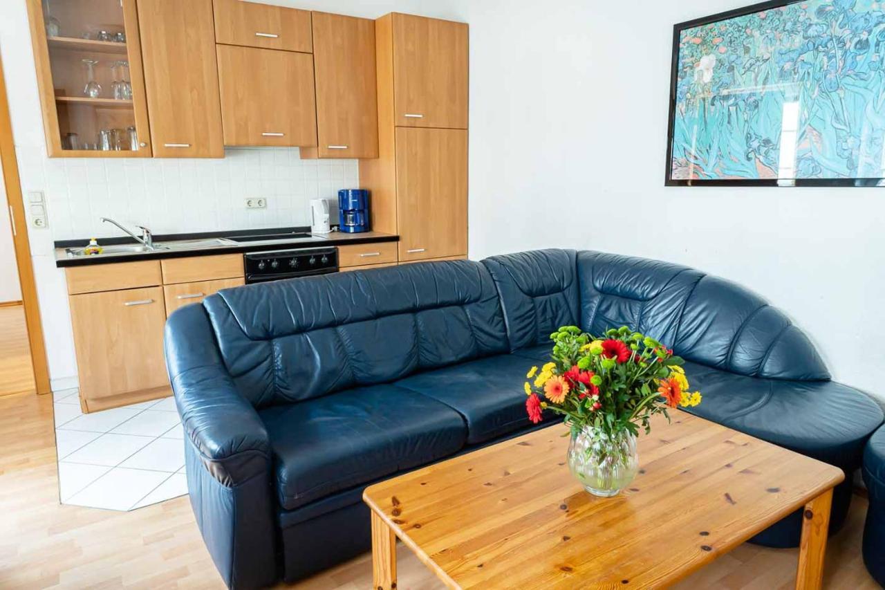 Apartmenthaus Chrischanshof Rostock Exterior photo
