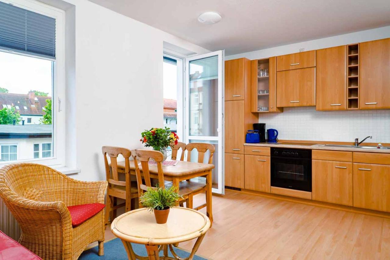 Apartmenthaus Chrischanshof Rostock Exterior photo