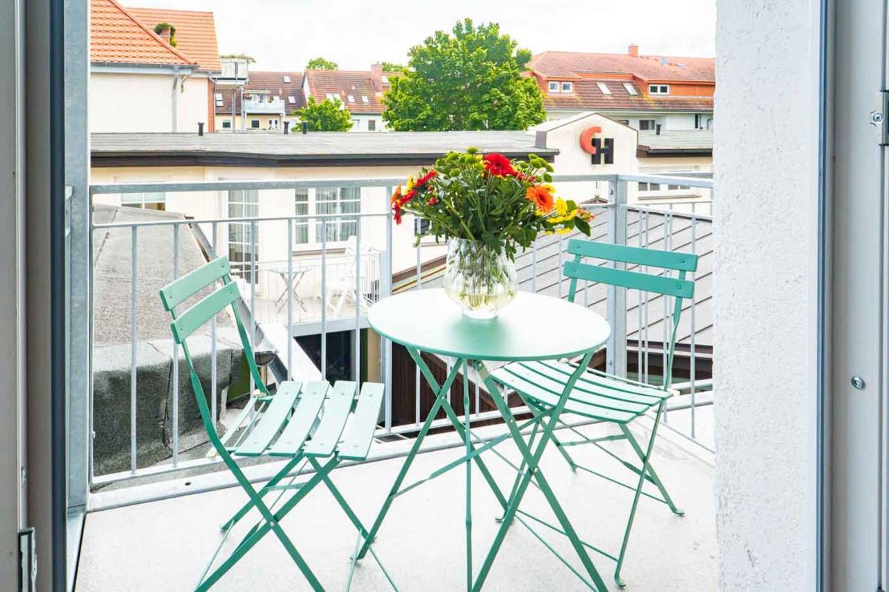 Apartmenthaus Chrischanshof Rostock Exterior photo